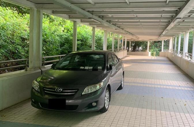 私家車行人天橋違泊 警方兩日發(fā)13張「牛肉乾」