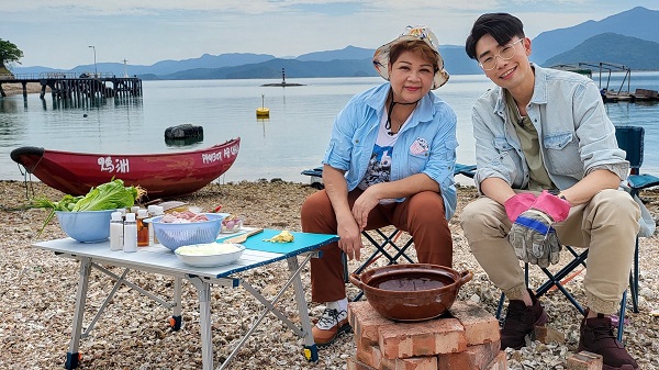 【娛樂】《煮．野食》首集收視逾17點(diǎn) 肥媽有意「添食」拍第二輯