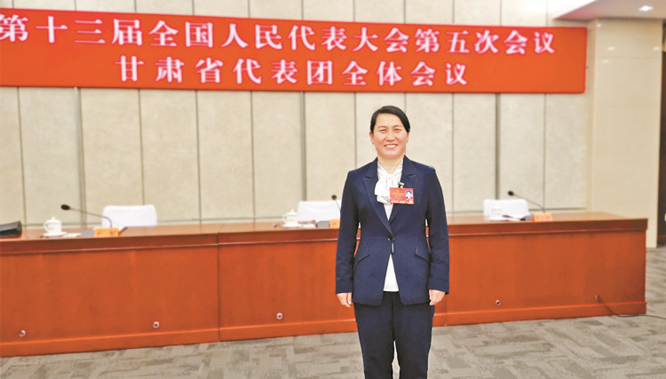 【聲音】馬銀萍代表：創(chuàng)建國家級(jí)農(nóng)業(yè)產(chǎn)業(yè)園