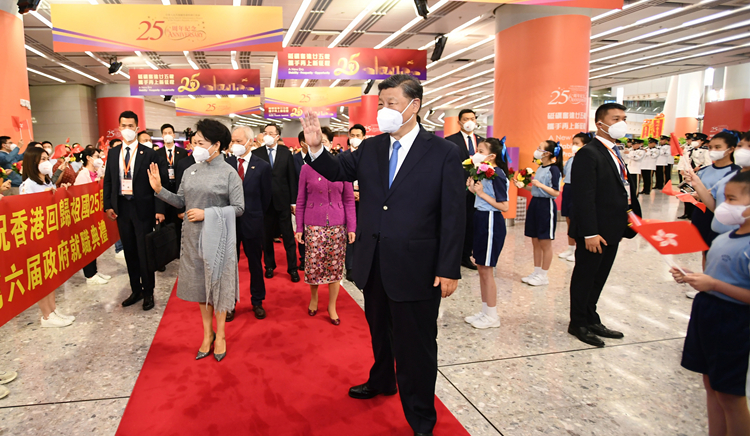  習(xí)近平：我一直掛念著香港 香港歷經(jīng)風(fēng)雨後浴火重生 證一國(guó)兩制有強(qiáng)大生命力 