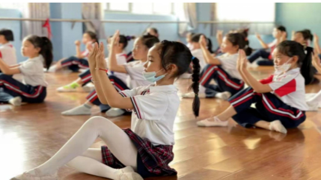 廣西容縣落實(shí)「雙減」政策  教育提質(zhì)效果顯現(xiàn)