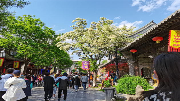 時(shí)隔三秋，又見山東：首批境外遊客抵魯背後