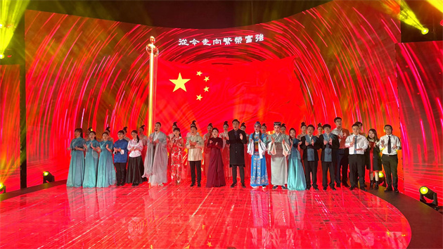 AI再現(xiàn)錢穆音容 中大新亞書院上演江南「春之聲」