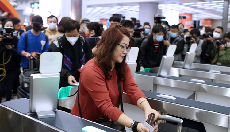 3月11日起廣深港高鐵加開跨境列車12.5對(duì)