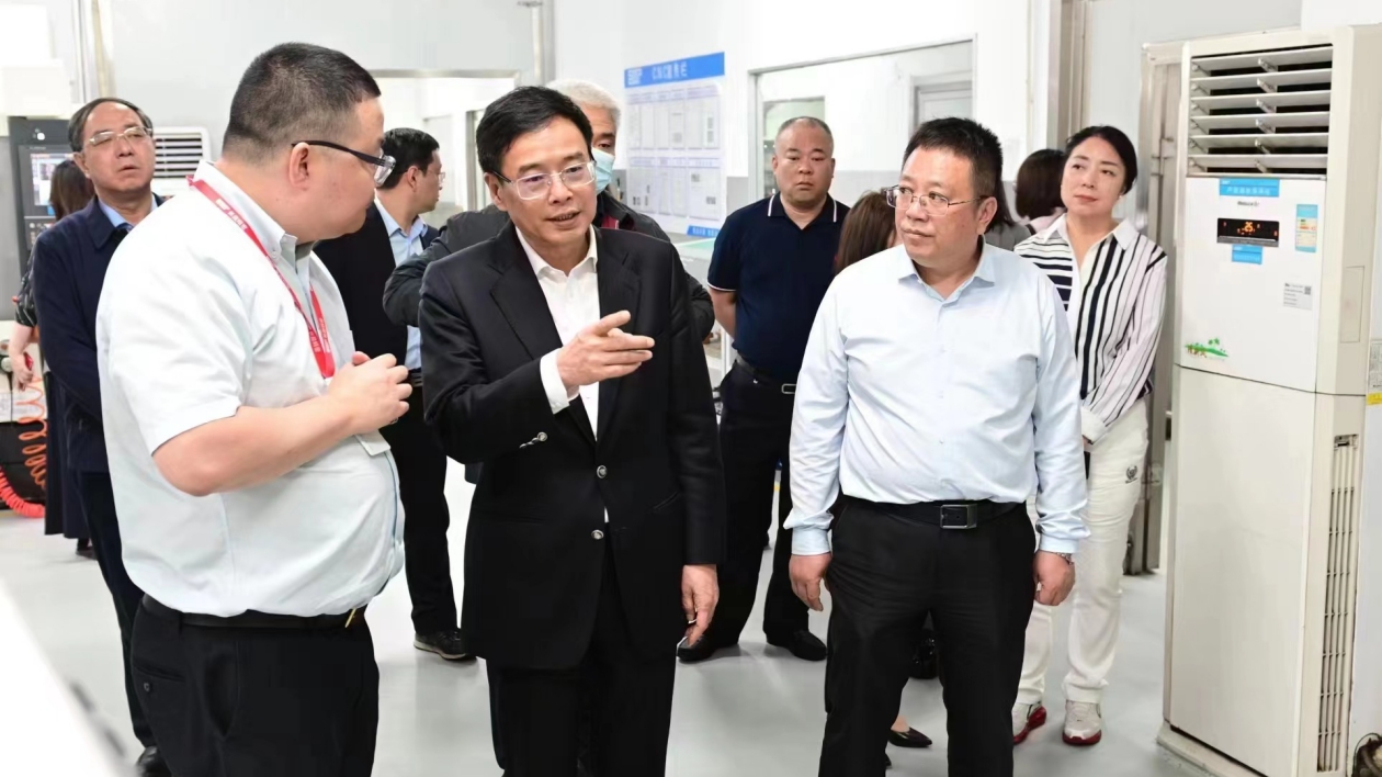 山西招引臺商臺資考察團(tuán)調(diào)研粵不鏽鋼加工及家具製造產(chǎn)業(yè)