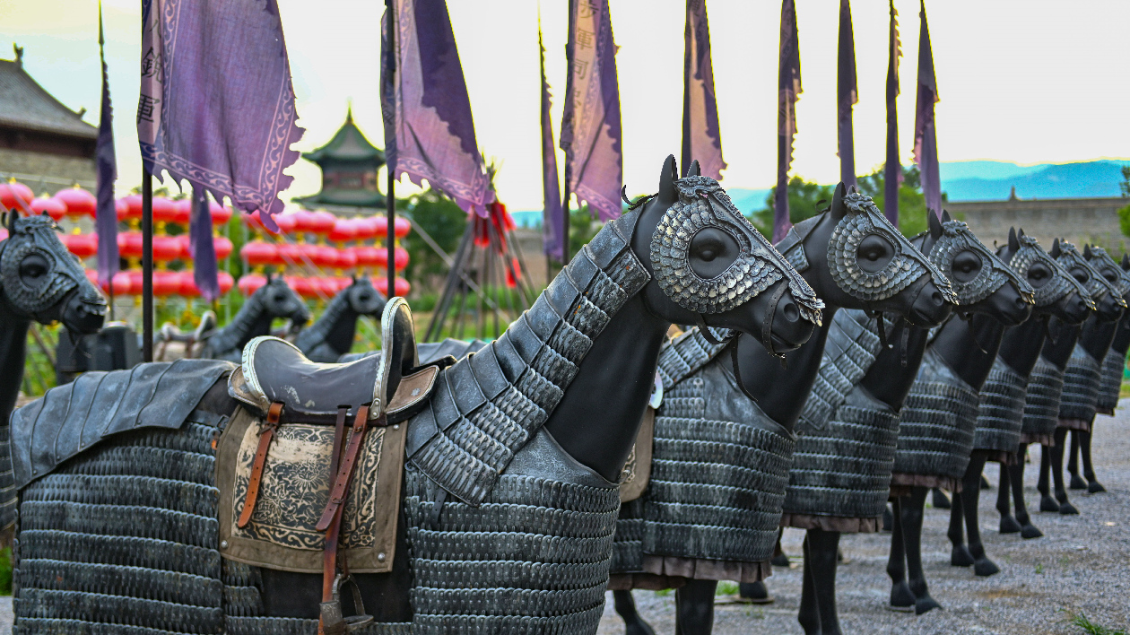 第八屆著名作家看山西採風(fēng)活動(dòng)走進(jìn)太原古縣城