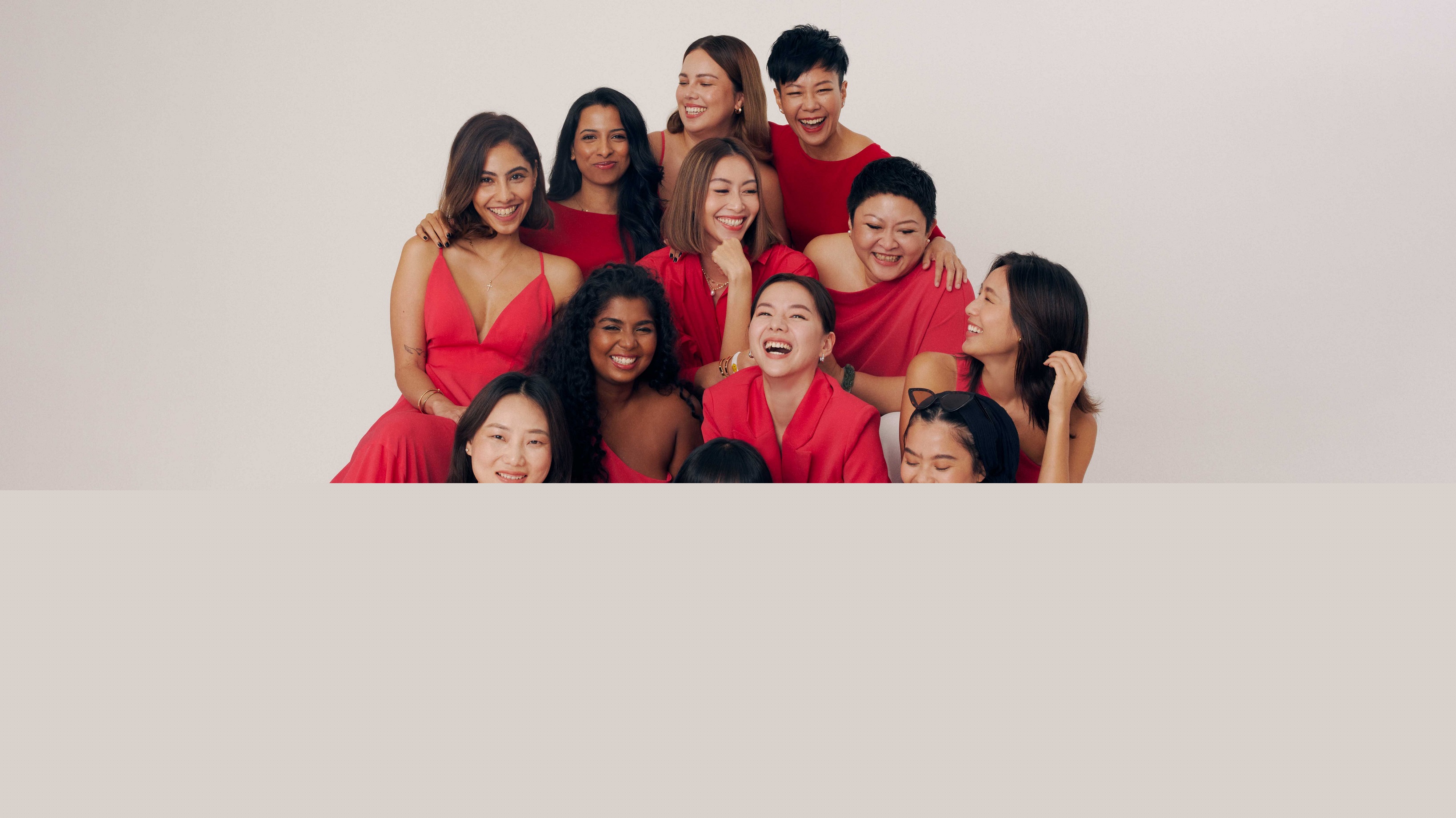 【優(yōu)惠】紅色系列服飾 壁畫(huà)打卡送購(gòu)物禮遇