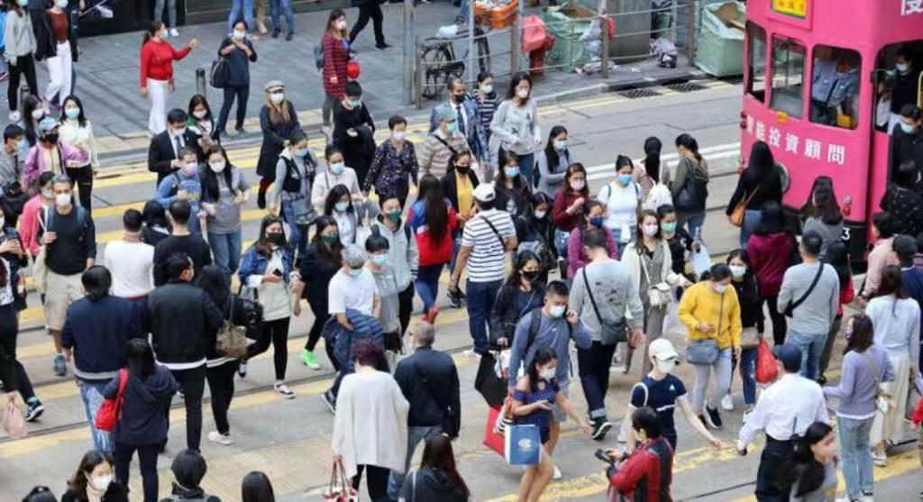 8月強(qiáng)積金料人均勁蝕1.14萬(wàn)