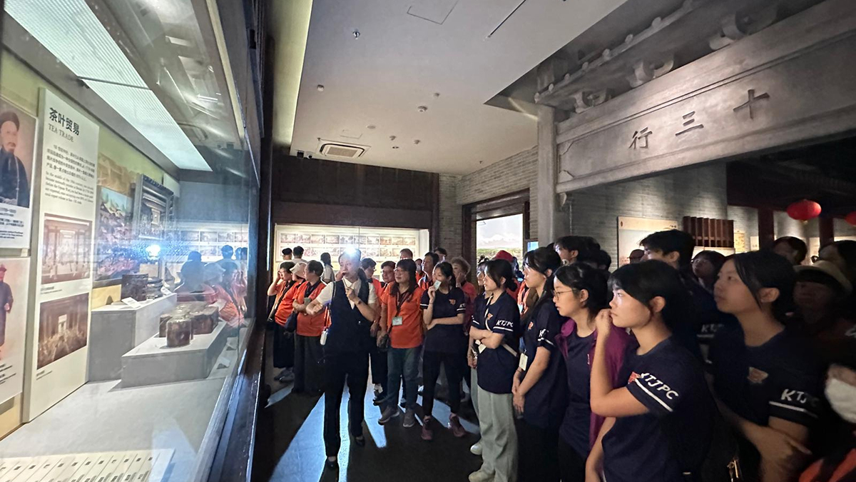 觀塘46名少訊及耆樂(lè)警訊會(huì)員 赴深莞交流了解國(guó)家發(fā)展