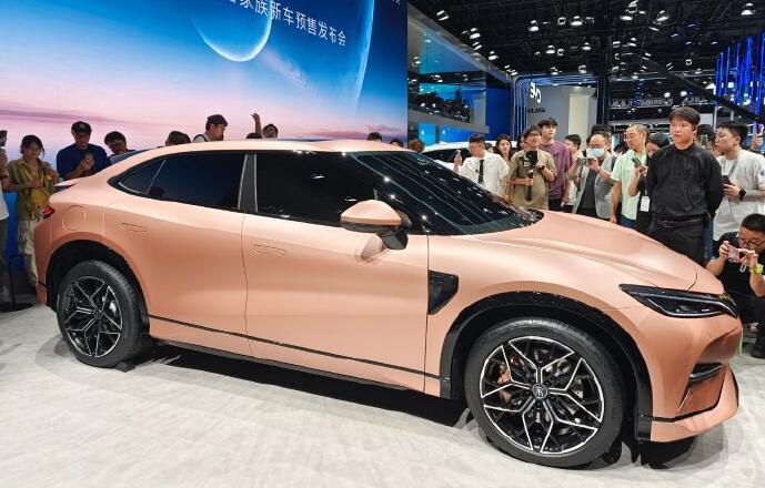 2023成都車展觀察：產(chǎn)業(yè)變革「下半場」開啟 車企加速擁抱智能化