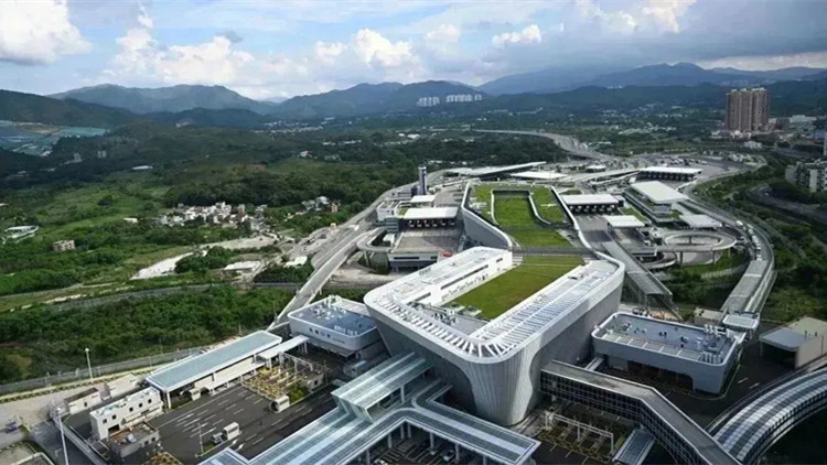 深圳蓮塘口岸開通三周年！貨運(yùn)業(yè)務(wù)量翻兩倍、單日客流量屢創(chuàng)新高