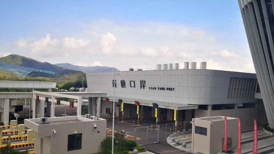 有片 | 深港最「年輕」口岸 人氣爆棚！