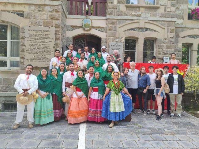 濰坊高新區(qū)（上海）新紀元學校代表團走進意大利米蘭