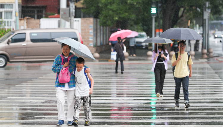 東北地區(qū)東部有強降雨  颱風「蘇拉」將影響華南沿海等地