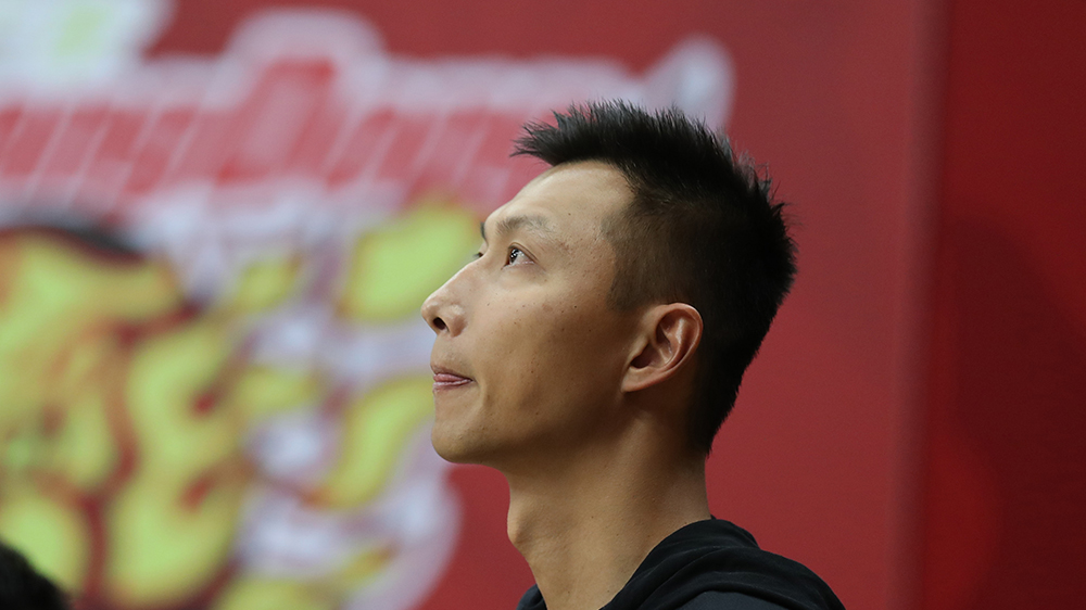 易建聯(lián)宣布退役