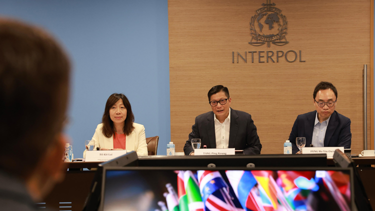 鄧炳強(qiáng)展開星洲訪問行程 到訪新加坡國(guó)際刑警組織全球創(chuàng)新中心