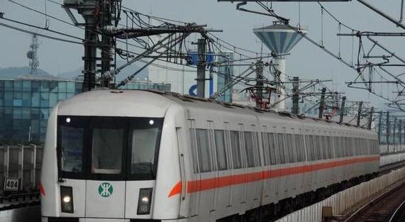 機(jī)場(chǎng)、地鐵、公交、高速！有關(guān)交通信息請(qǐng)周知！