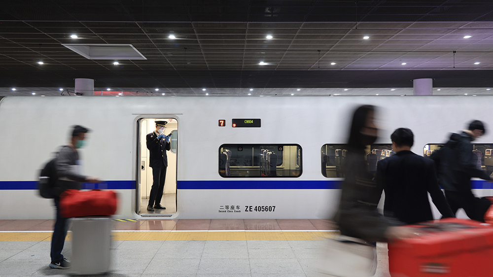 颱風(fēng)「?？贡平?，深圳部分列車停運(yùn)！