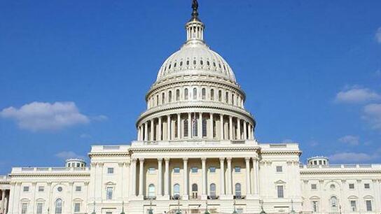 預(yù)算案卡在國會 美國政府或?qū)⒃傧荨戈P(guān)門」危機