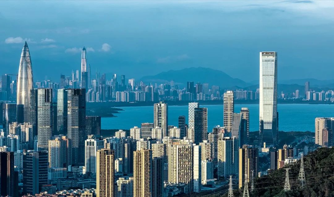 深圳融資擔(dān)?；馂橹行∥⑵髽I(yè)「輸血」超百億