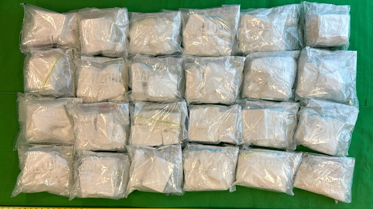 海關(guān)屯門檢獲值1900萬元懷疑可卡因 拘1人