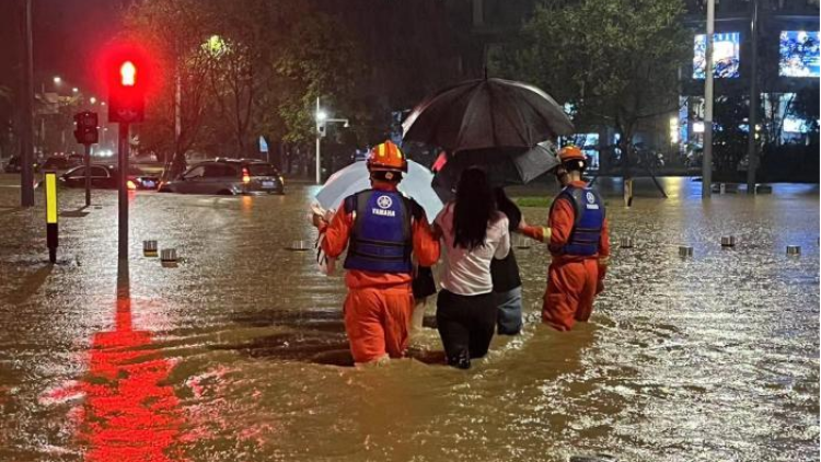 「蘇拉」「?？怪?7地市受災(zāi) 廣東撥付1.75億元救災(zāi)