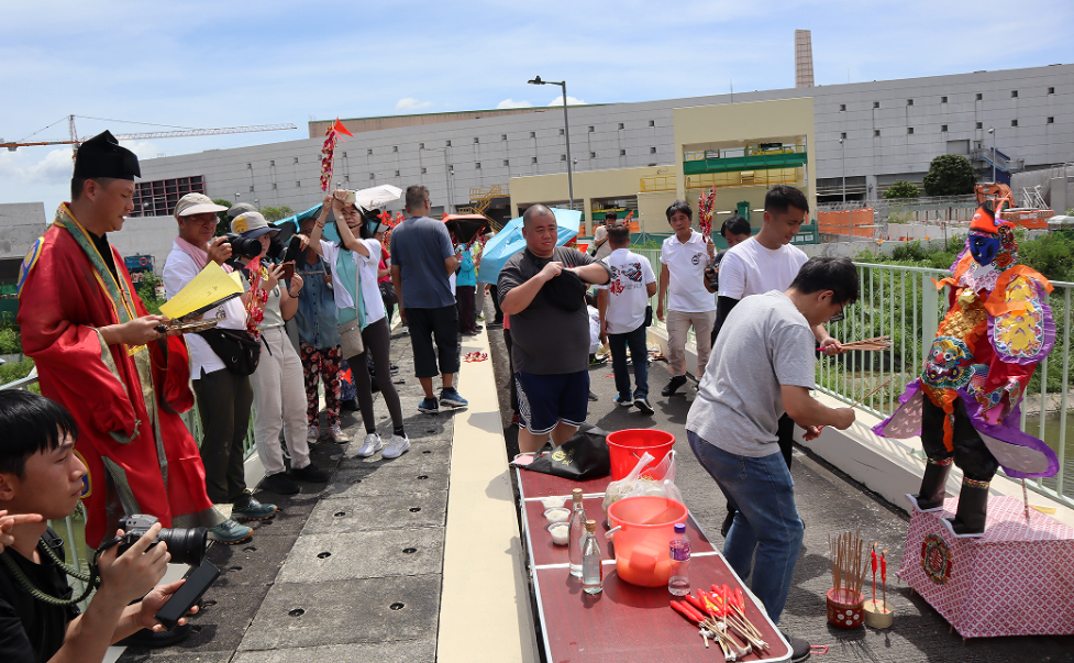 無懼十號波 7.2米鬼王穩(wěn)企盂蘭勝會