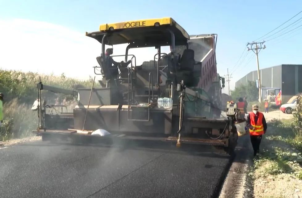 營口推進(jìn)農(nóng)村公路建設(shè) 打通農(nóng)副產(chǎn)品運(yùn)輸「最後一公里」