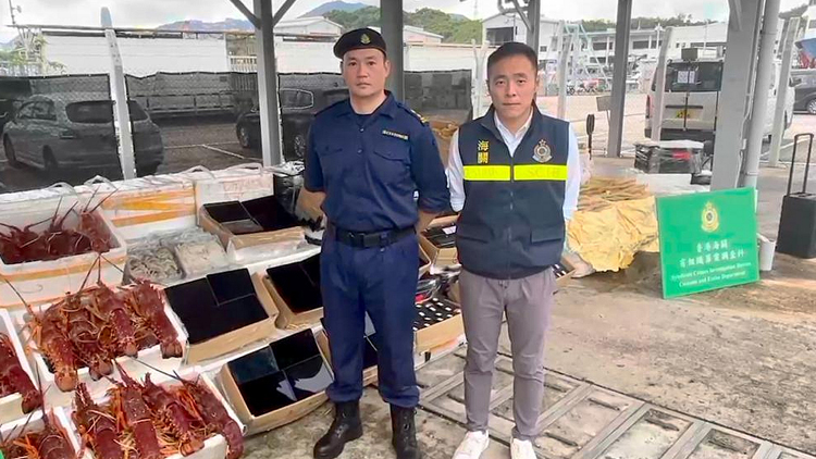 海關(guān)破快艇走私 檢值1100萬(wàn)元貨物