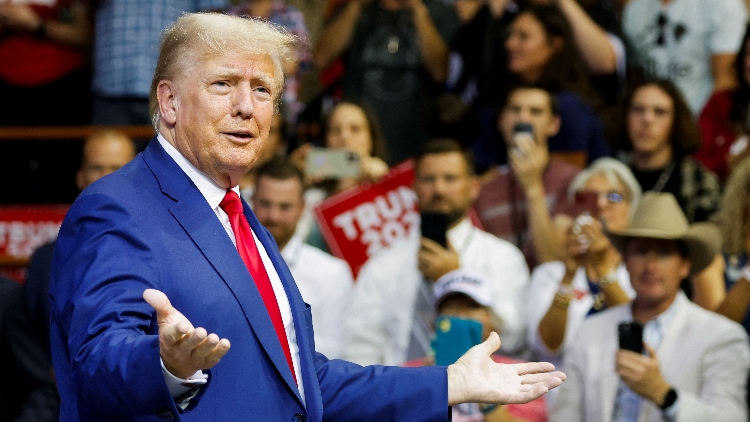 特朗普自稱完全不擔(dān)心會(huì)入獄 否認(rèn)輸?shù)?020年美國總統(tǒng)大選