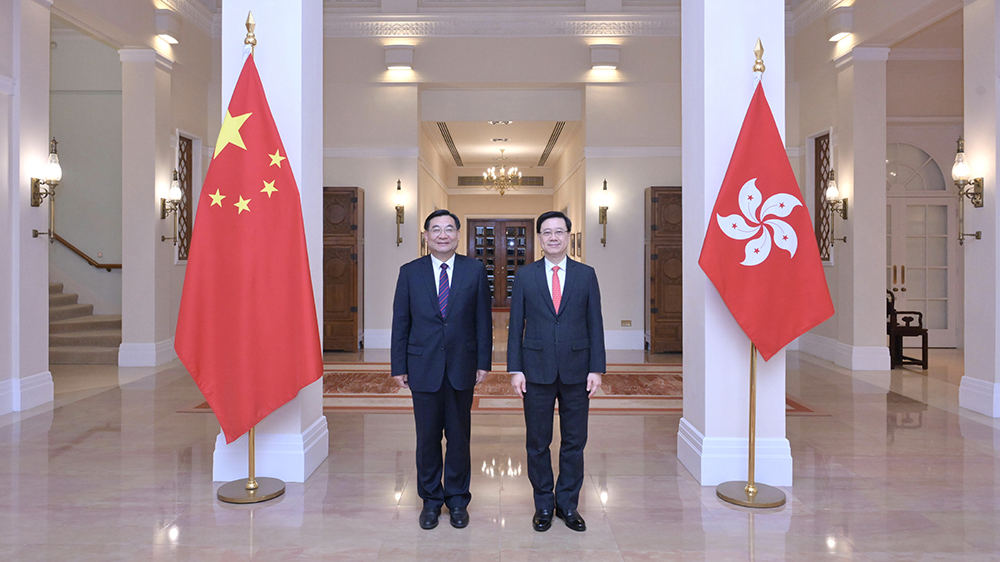 李家超歡迎胡和平率團(tuán)訪港 就文化藝術(shù)和旅遊合作交流