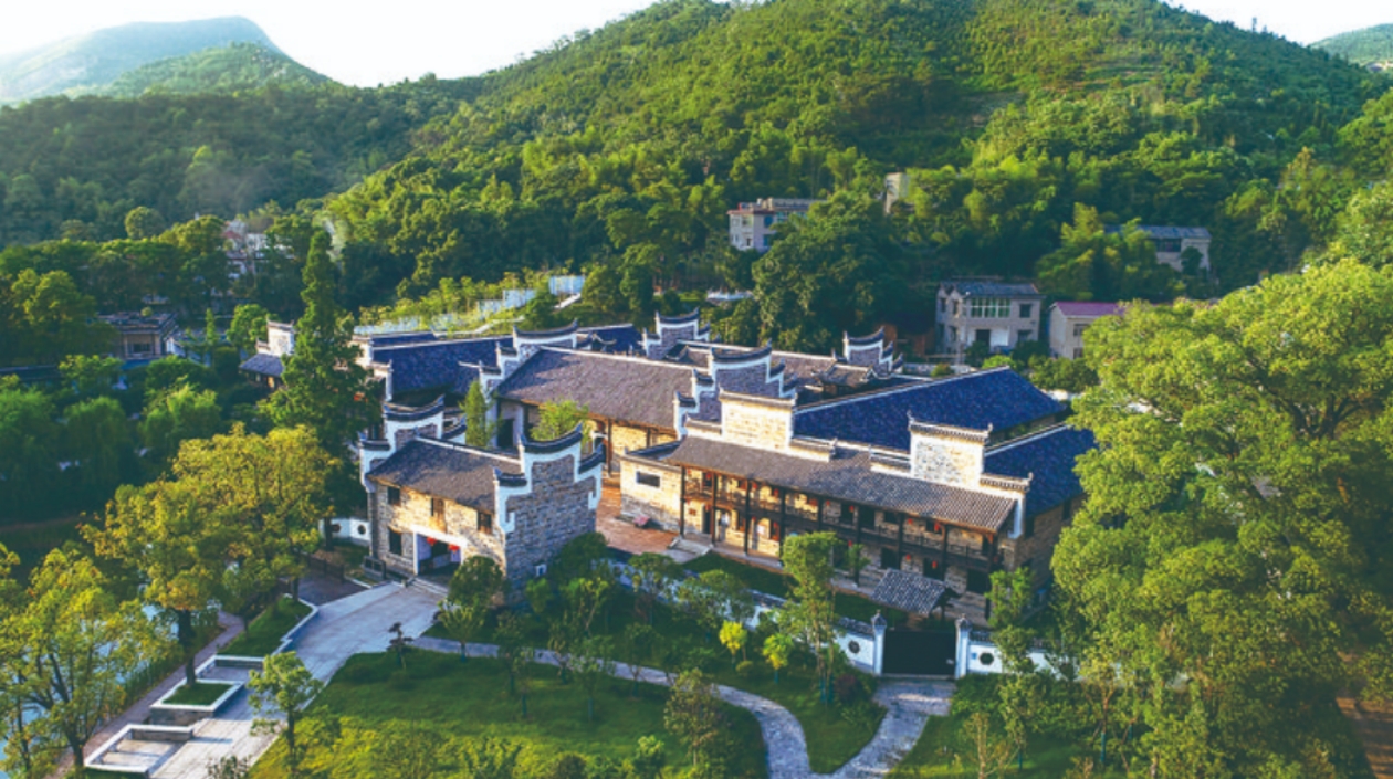 長(zhǎng)株潭融城跑起來(lái)| 三市城區(qū)第一高峰生態(tài)蛻變 旅遊休閒產(chǎn)業(yè)加快發(fā)展