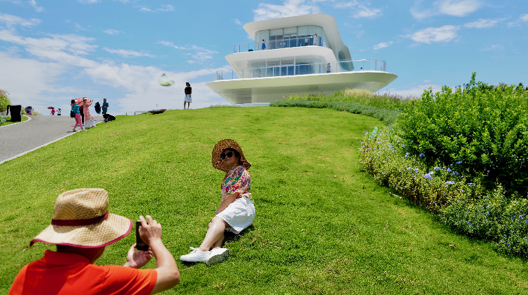 秋分無「秋意」！深圳多雲(yún)為主天氣炎熱，出行記住雨傘隨身