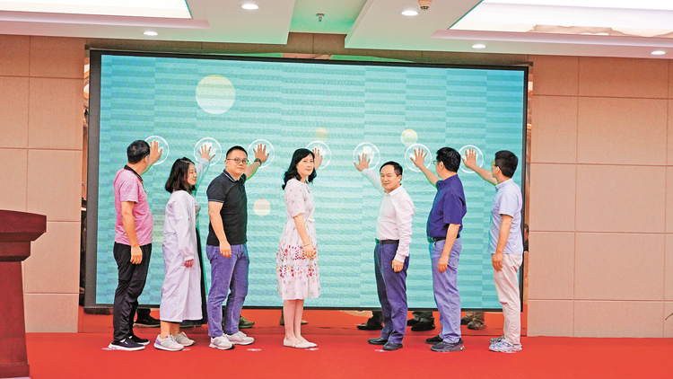 三地媒體齊聚 探索融合發(fā)展 「融通深港澳 媒體深圳行」活動啟動