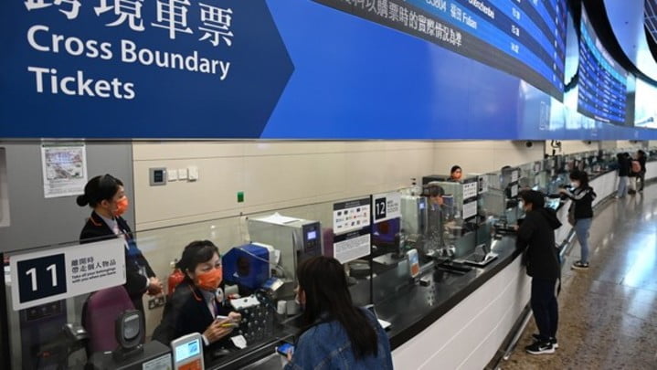 港鐵暫停預(yù)售10·11或之後高鐵跨境車票