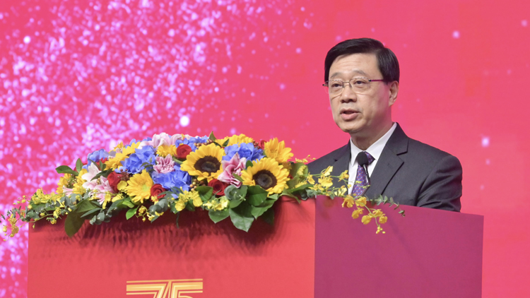 文匯報75周年 | 李家超對河套規(guī)劃報道印象深刻 冀續(xù)以健筆鐫刻祖國和香港故事