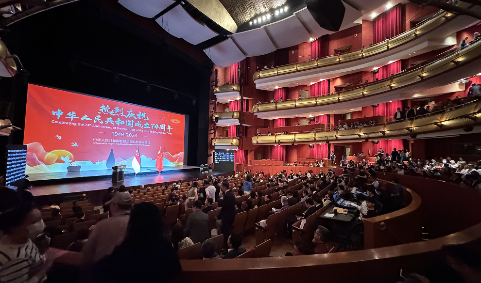 掌聲如雷，多次返場(chǎng)！《詠春》新加坡首秀「驚艷」