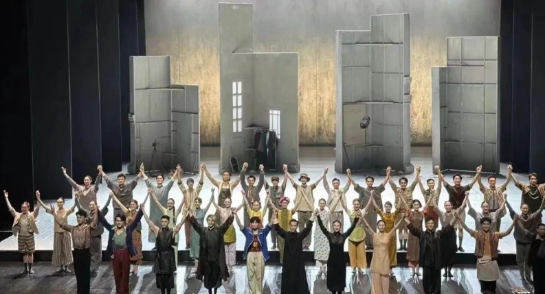 別樣中秋！「詠春」燃動(dòng)獅城月圓夜