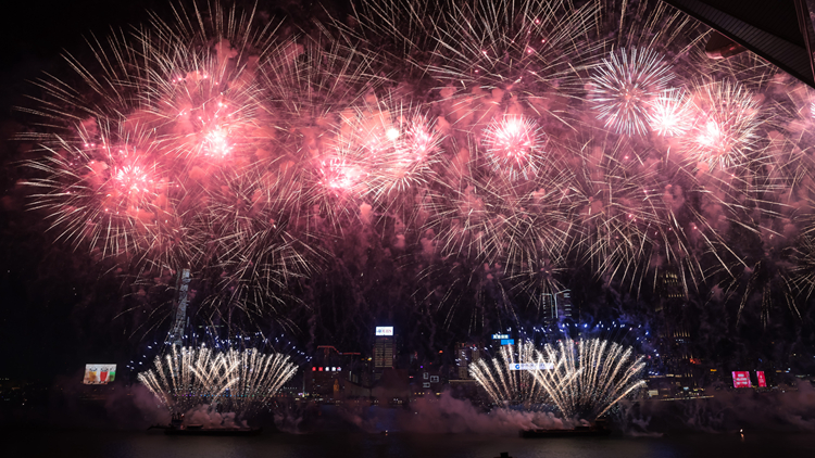 崔定邦料國(guó)慶長(zhǎng)假逾百萬內(nèi)地客訪港 倡長(zhǎng)時(shí)間舉辦夜市