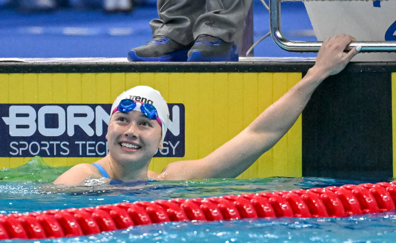 破紀(jì)錄！何詩蓓世界盃柏林站200米自由泳奪金