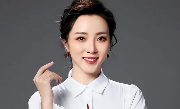 央視主持人李思思離職 回應(yīng)網(wǎng)友稱「開啟新的挑戰(zhàn)」