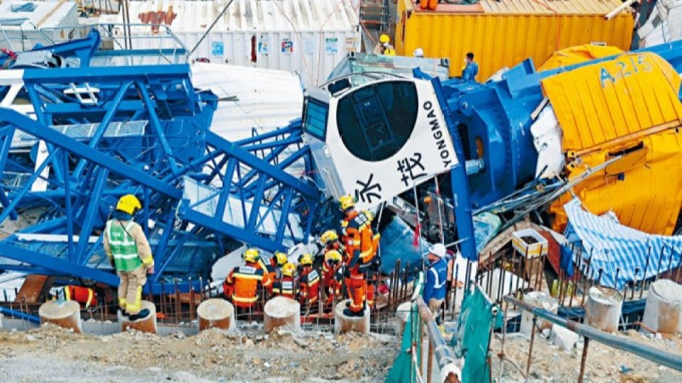 鐵閘倒塌意外頻發(fā) 工權(quán)會與死傷者家屬聯(lián)署促嚴(yán)查