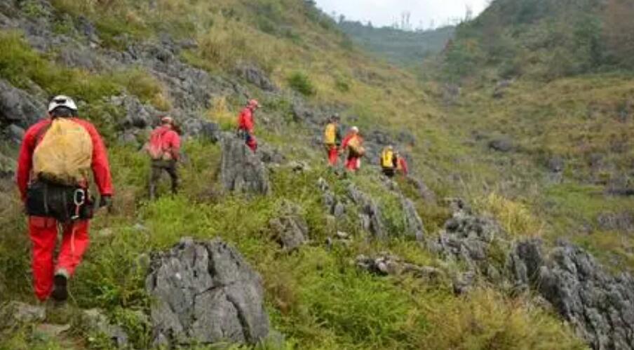 男拔生尋回｜被困野外如何極限求生？自救手冊幫到你