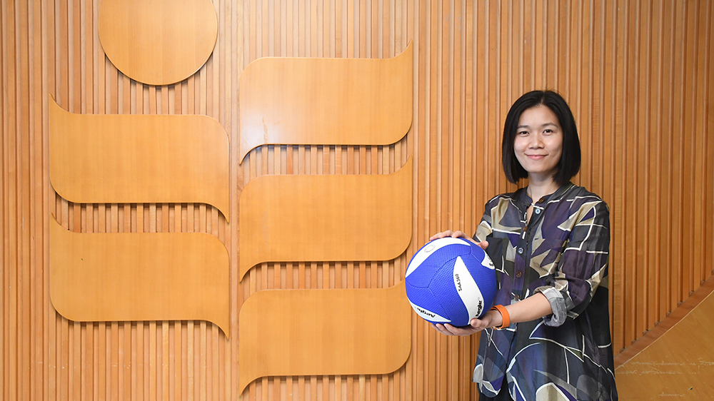 教大梁家文團隊發(fā)明「坐地輕排球」 增傷殘人士心血管耐力 冀列港運會項目