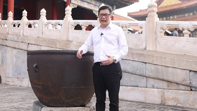 有片 | 故宮點滅火？鄧炳強拍片解畫