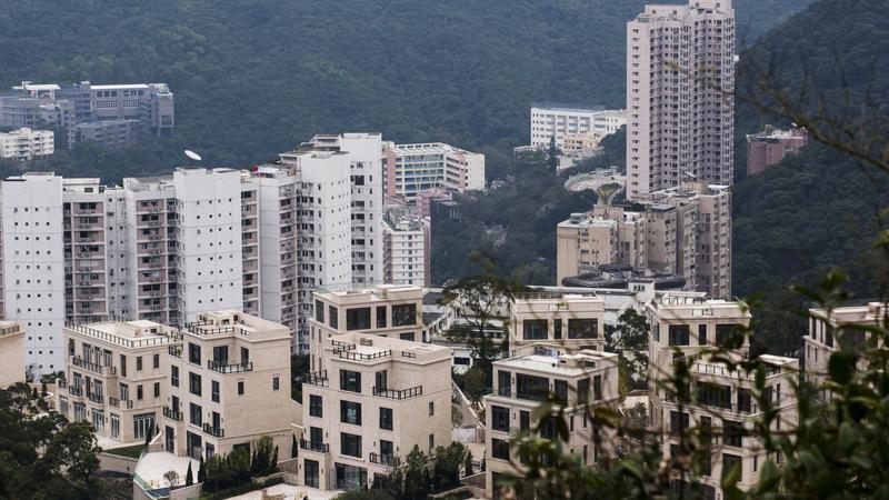 山頂獨(dú)立屋遭2匪夜?jié)摫` 失45萬財(cái)物包括5名牌手袋