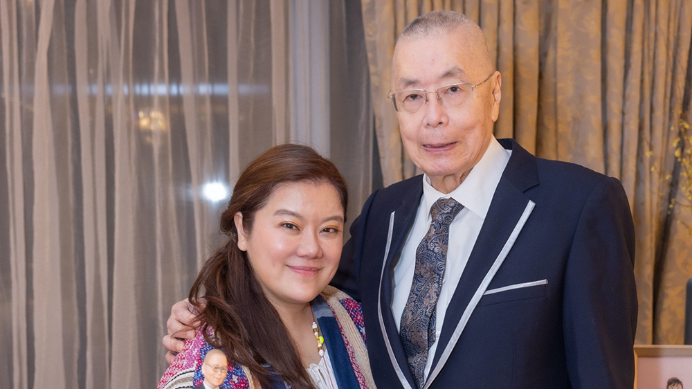 84歲國寶級鋼琴家劉詩昆再當(dāng)爸 太太孫穎宣布誕下男嬰