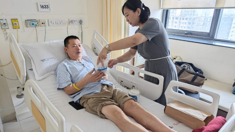 印度在孟買附近海域救起一突發(fā)腦梗中國(guó)籍船員 中領(lǐng)館：病情正逐步好轉(zhuǎn)