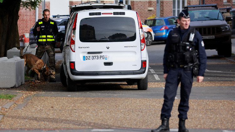 受炸彈警報(bào)或可疑包裹威脅 法國(guó)14座機(jī)場(chǎng)緊急疏散