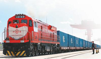 發(fā)改委與哈薩克斯坦有關(guān)部門簽署中歐班列、共建第三條跨境鐵路等三份成果文件